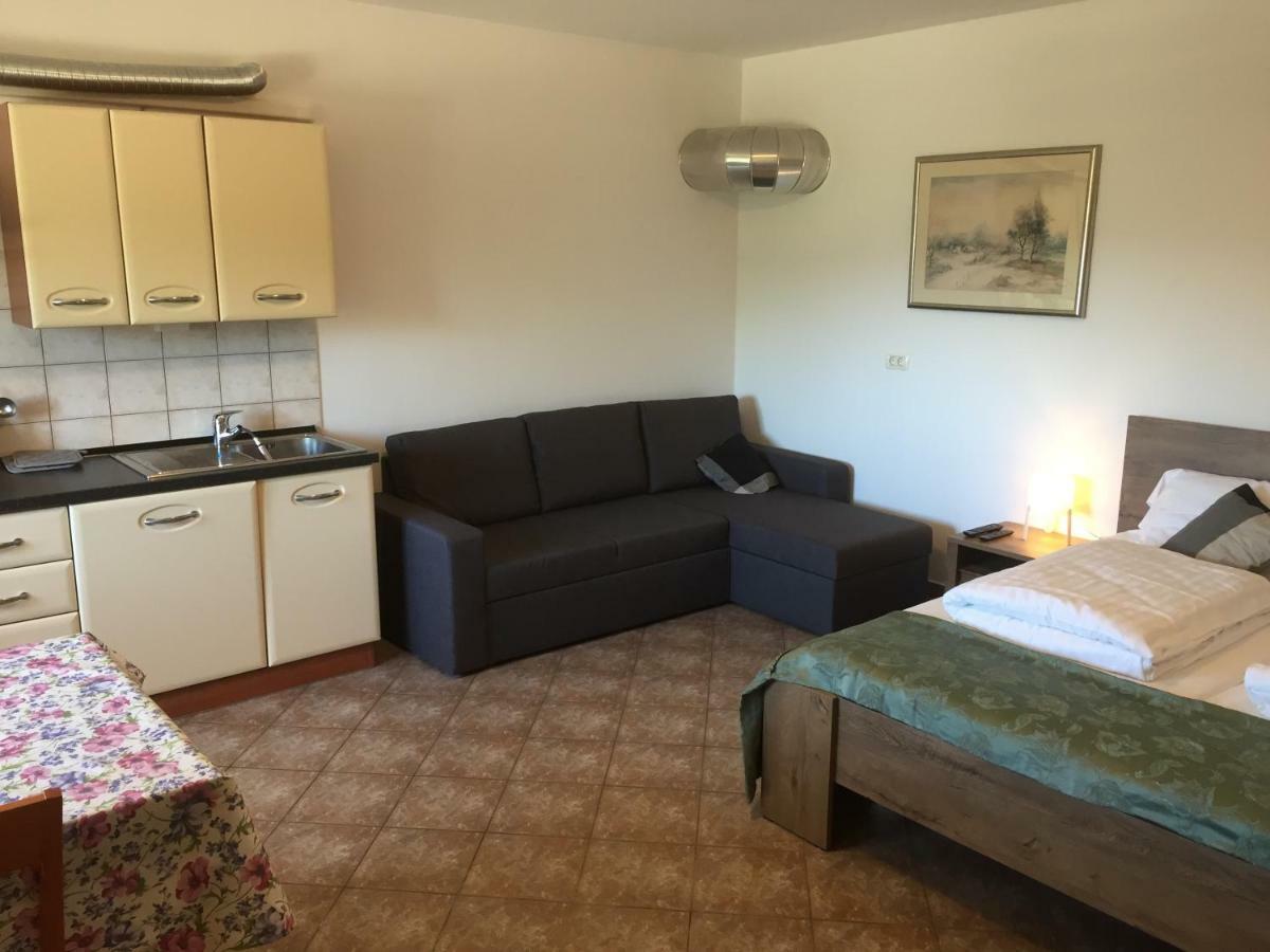 Apartamento Apartma Valmarin Spodnje Skofije Exterior foto